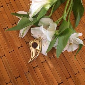 💜Gorgeous Purple Set in Gold vintage Brooch💜